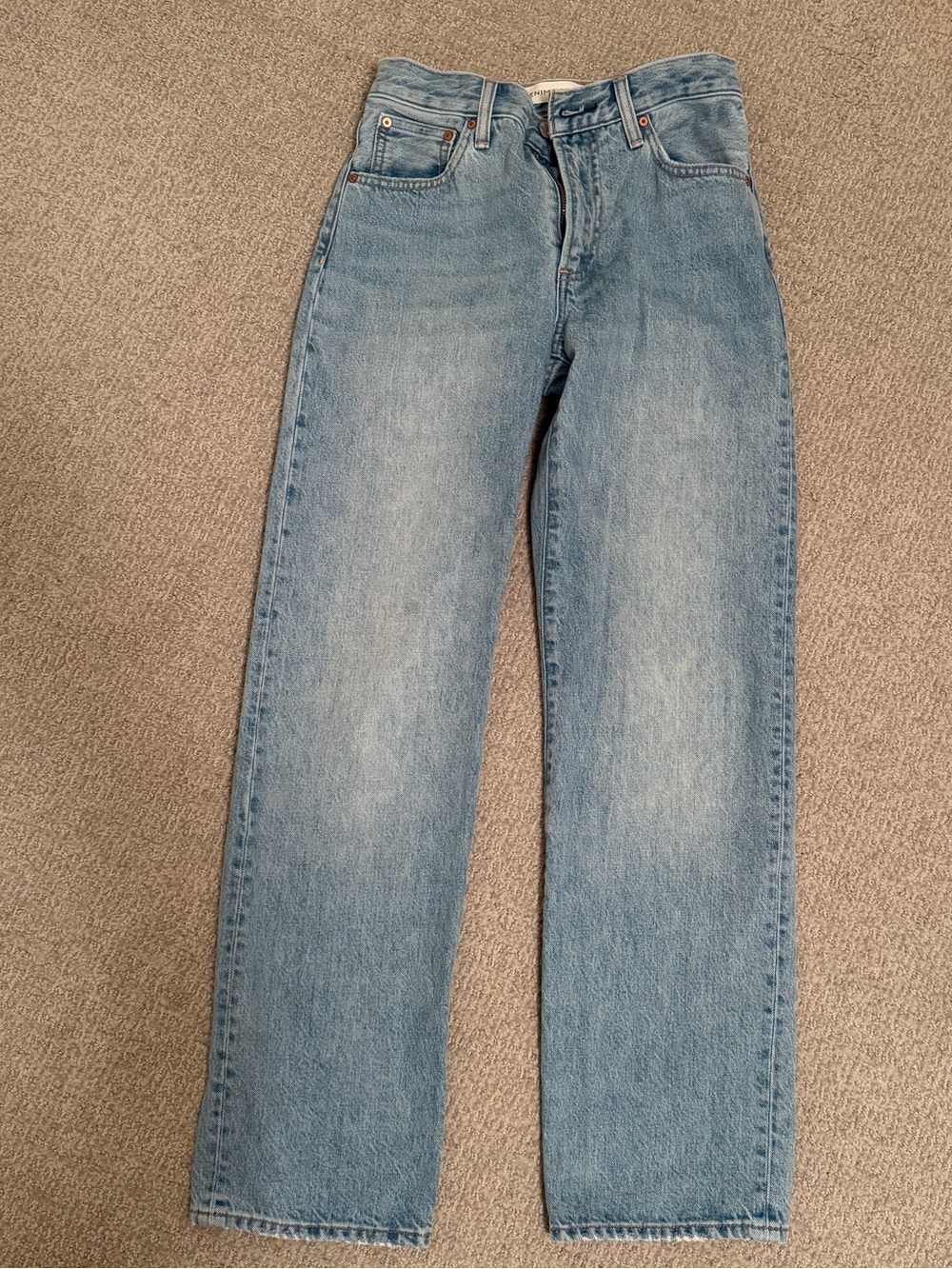 Aritzia Light Blue Straight-Leg Jeans